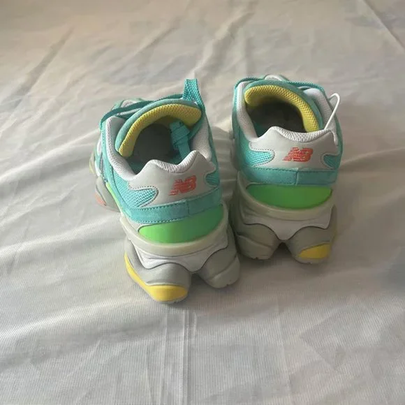 New Balance 9060 DTLR Cyan Burst Unisex Sneakers With box